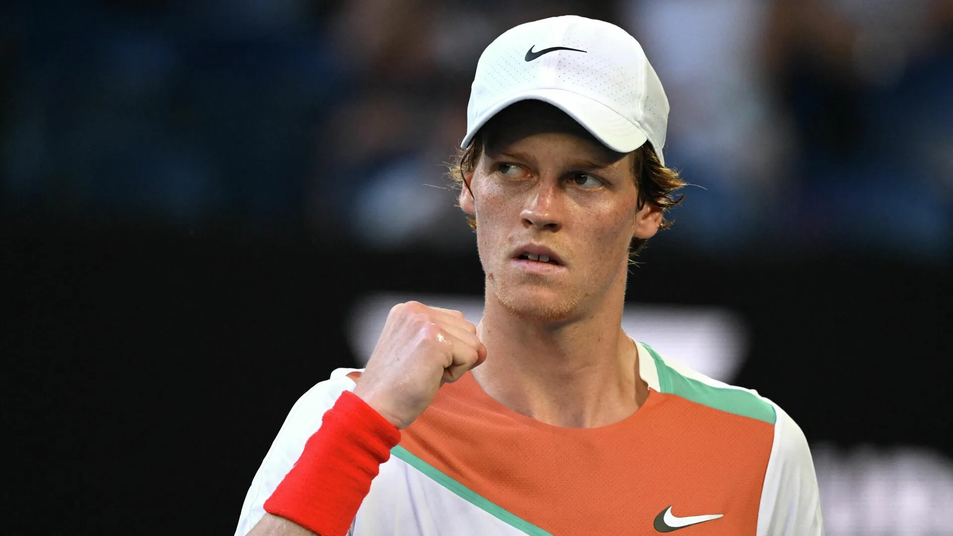 Янник Синнер — Бэн Шелтон прогноз на матч 14 ноября 2025