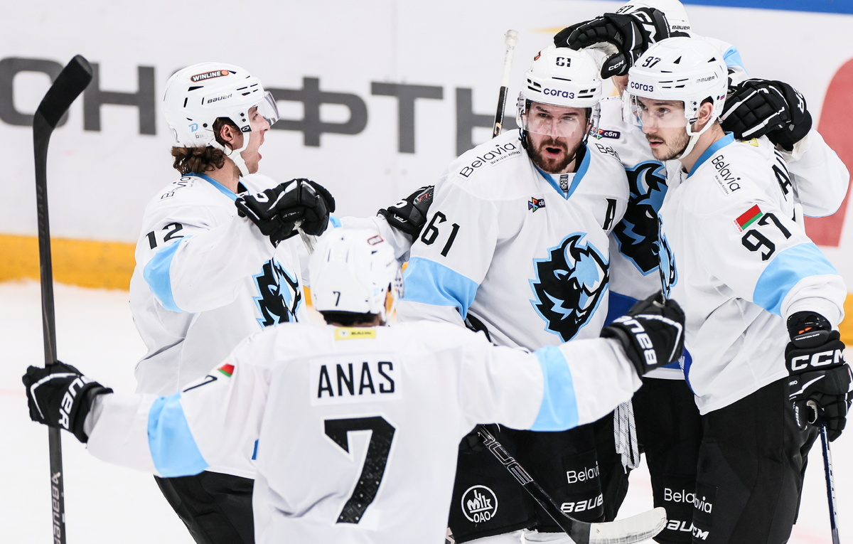 Динамо Минск — Спартак прогноз на матч 22 ноября 2025