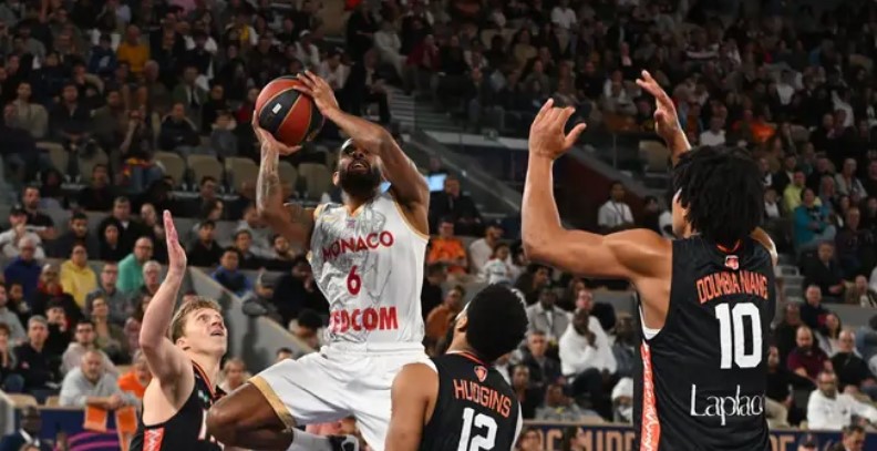 Монако — Париж прогноз на матч 4 декабря 2025