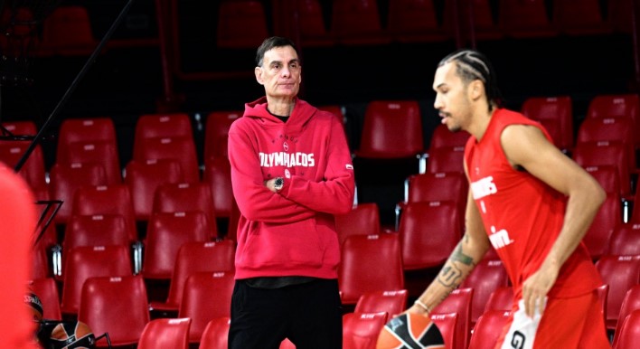 Олимпиакос — Фенербахче прогноз на матч 4 декабря 2025