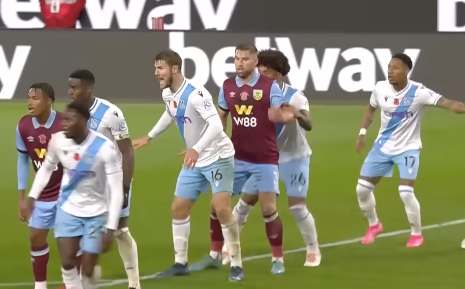 Бернли — Кристал Пэлас: прогноз на матч АПЛ, 3 декабря 2025 года