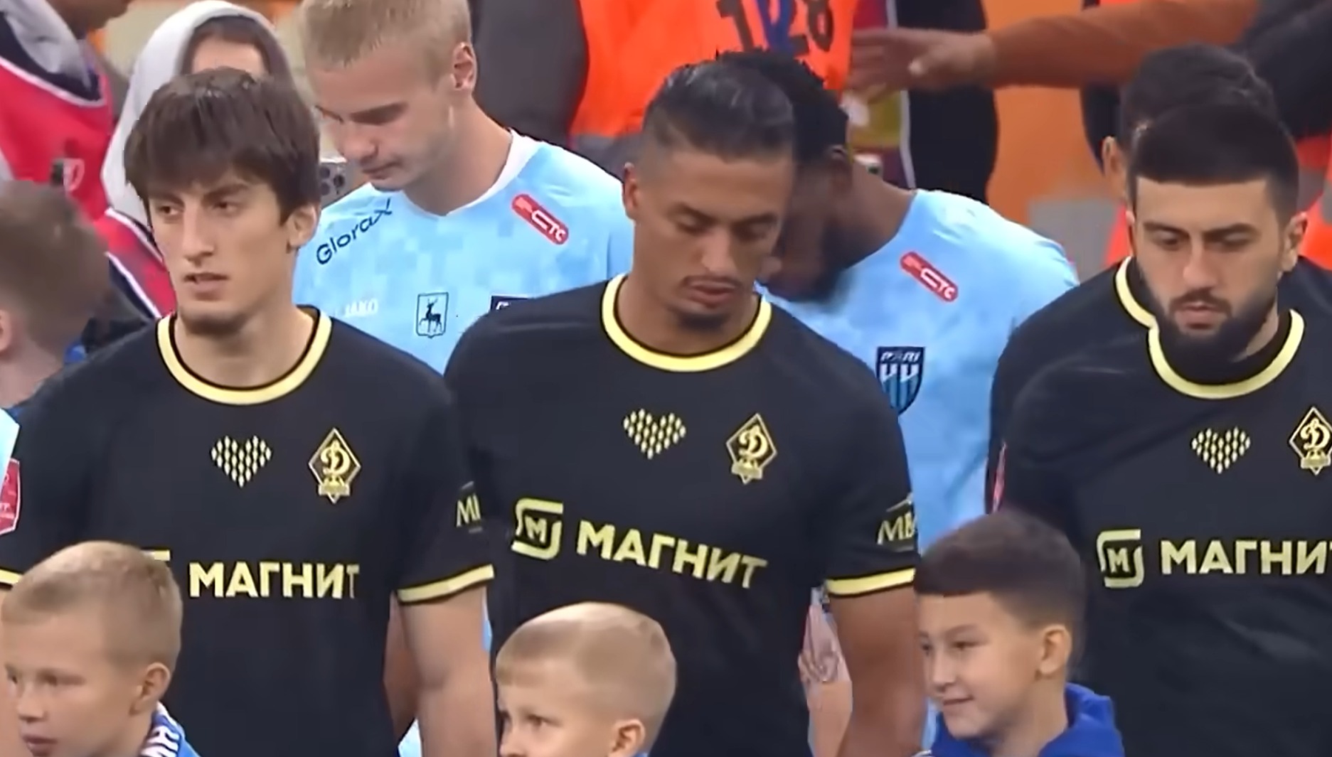 Динамо Махачкала — Пари НН прогноз на матч 7 декабря 2025