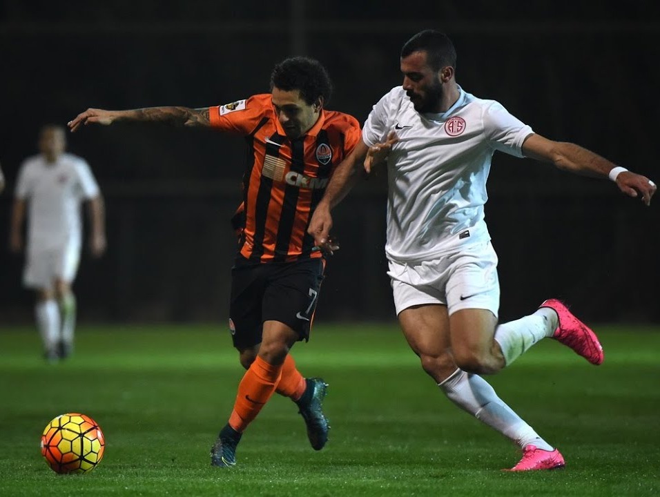 Коджаэлиспор — Антальяспор прогноз на матч 19 декабря 2025