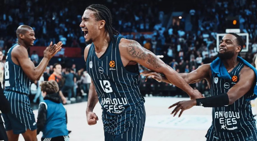 Анадолу Эфес — Баскония прогноз на матч 15 января 2026