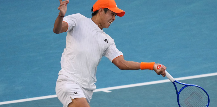 18-летний американец Tien «украл» сет у Зверева на Australian Open