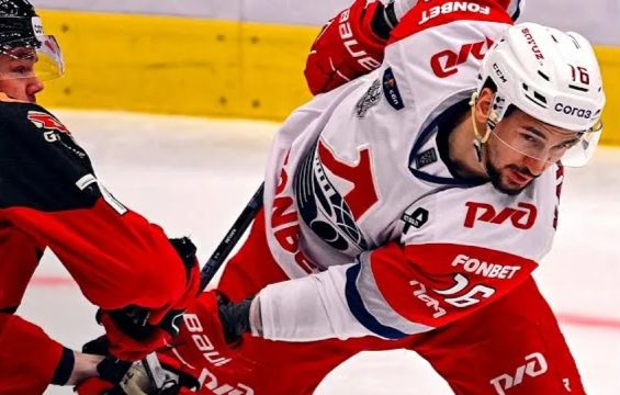 «Шанхай» в свободном падении — хватит ли «Локомотиву» одного периода на разгром?