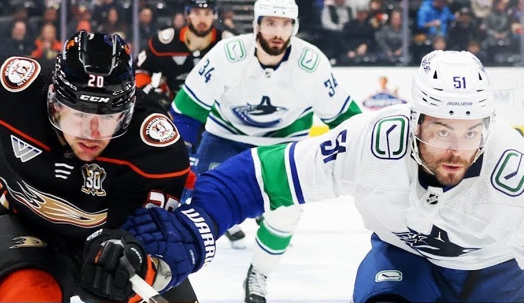 Прогноз на матч Ванкувер Кэнакс — Анахайм Дакс: берем голы, не сторону