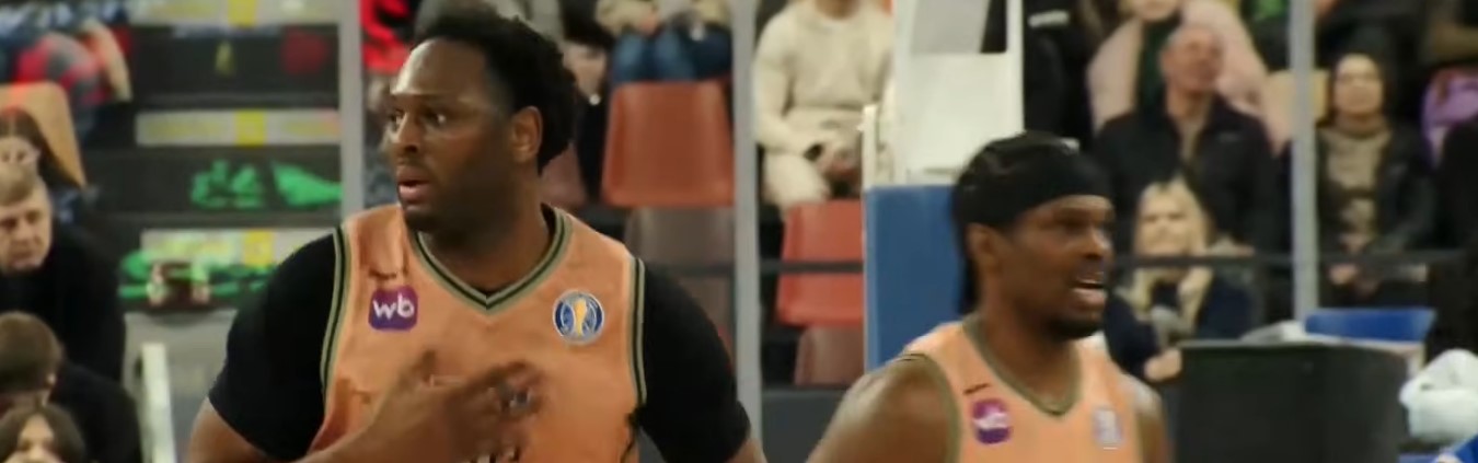 Прогноз на матч Уралмаш — УНИКС. Хозяева попытаются второй раз подряд обыграть фаворита