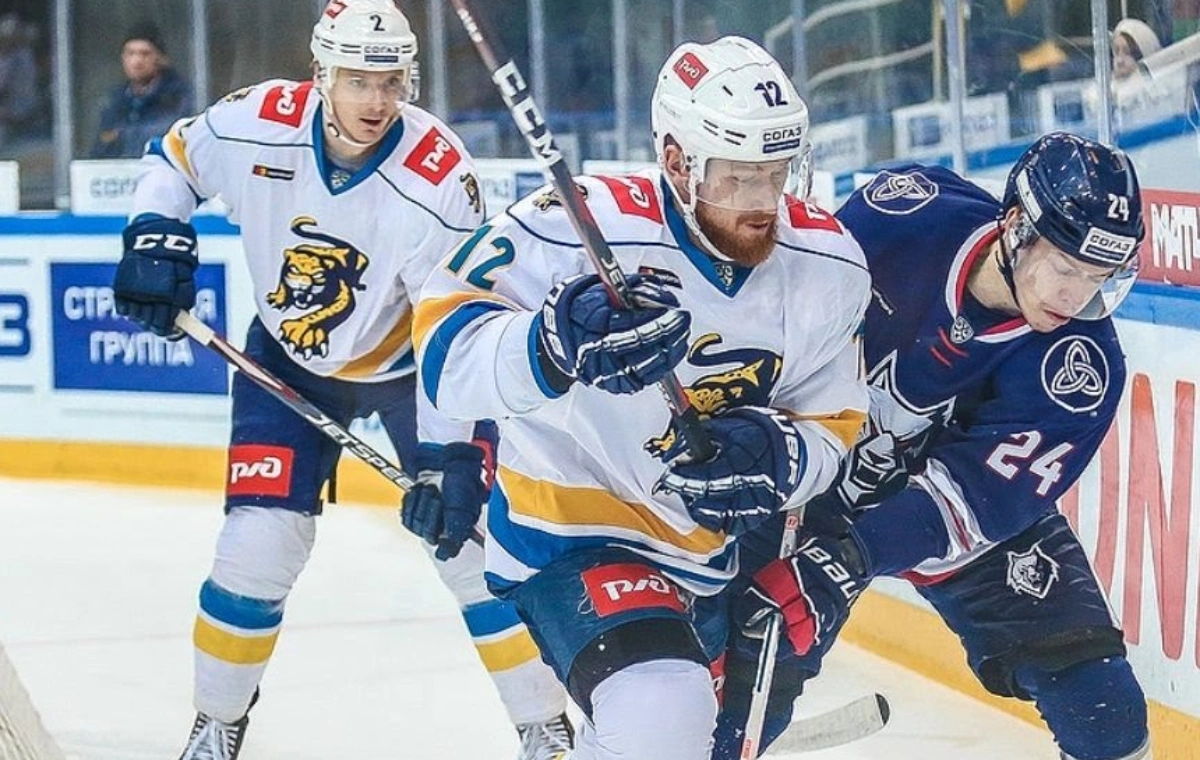Прогноз на матч Нефтехимик — ХК Сочи: темп хозяев против хрупкой обороны южан