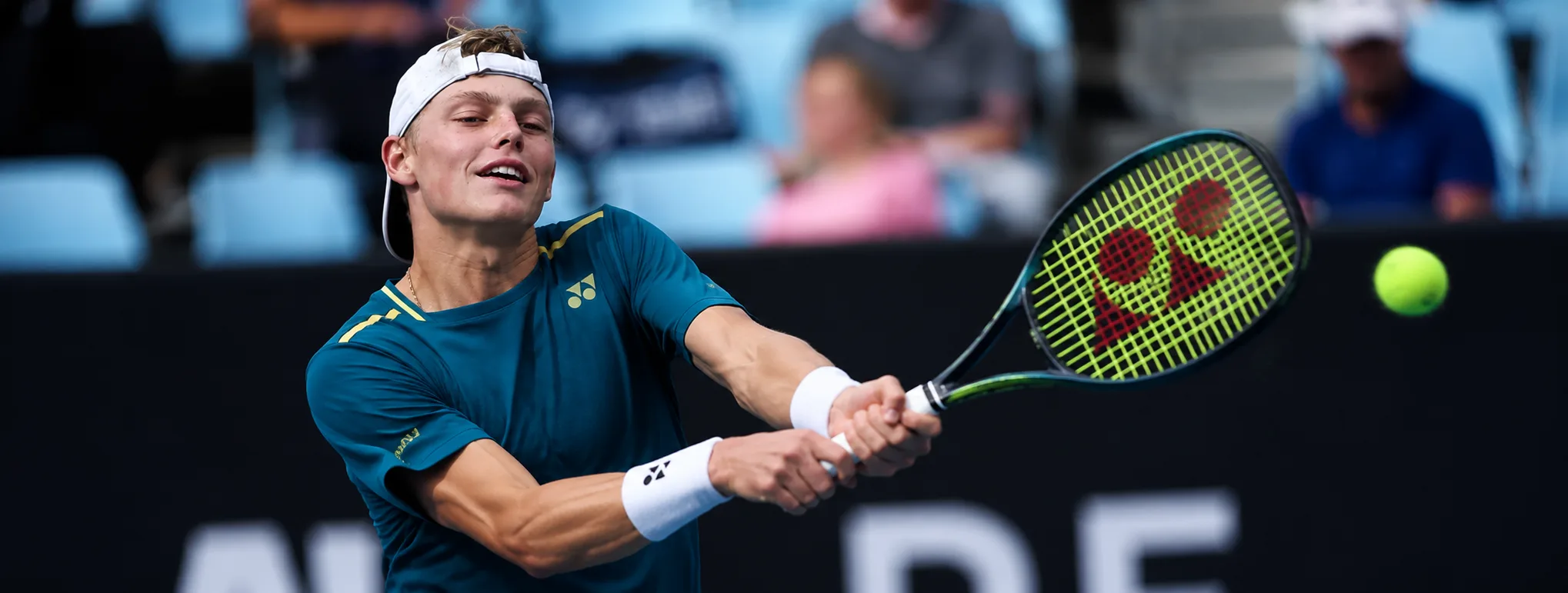 Сын Ллейтона Хьюитта одержал первую победу на уровне ATP